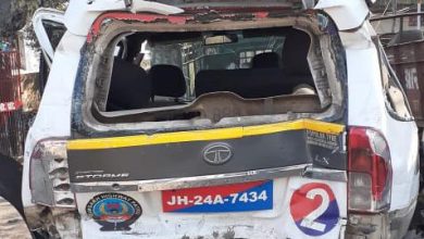 Photo of रामगढ़ : तेज रफ्तार ट्रेलर गाड़ी ने पुलिस पेट्रोलिंग गाड़ी को मारी जोरदार टक्कर, चार पुलिस कर्मी घायल