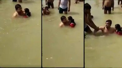 Photo of अयोध्याः सरयू में नहाते पति-पत्नी को भारी पड़ गया रोमांस करना, पति की जमकर धुनाई